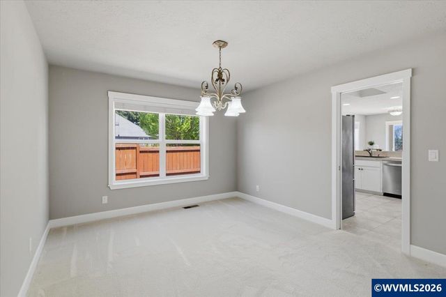 2359 Gale St NW, Albany, OR 97321