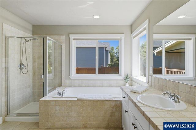 2359 Gale St NW, Albany, OR 97321