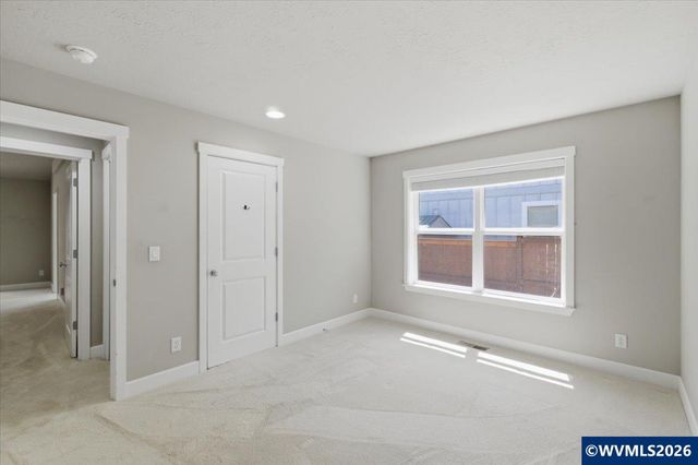 2359 Gale St NW, Albany, OR 97321