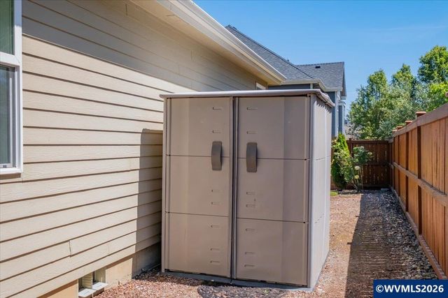 2359 Gale St NW, Albany, OR 97321