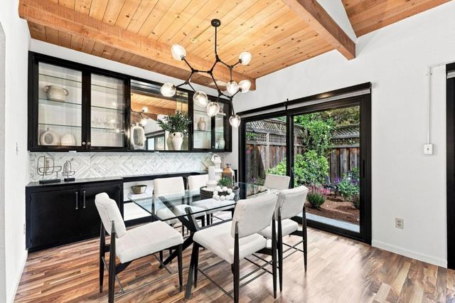 146 Hemlock Court, Palo Alto, CA 94306