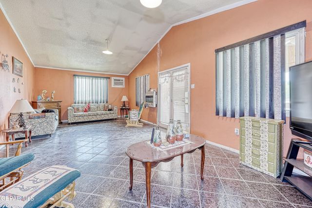 7421 MINDORO Place, Canutillo, TX 79835
