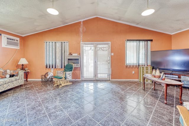 7421 MINDORO Place, Canutillo, TX 79835