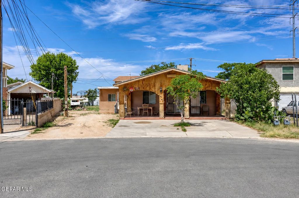7421 MINDORO Place, Canutillo, TX 79835
