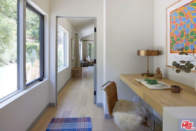 9843 Yoakum Drive, Beverly Hills, CA 90210