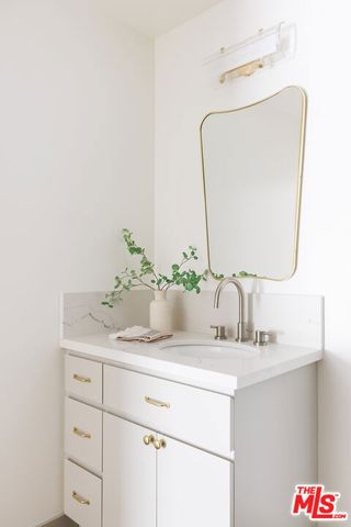 9843 Yoakum Drive, Beverly Hills, CA 90210