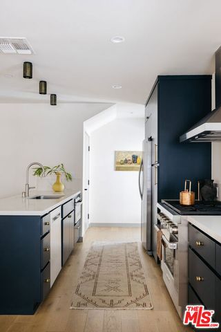 9843 Yoakum Drive, Beverly Hills, CA 90210