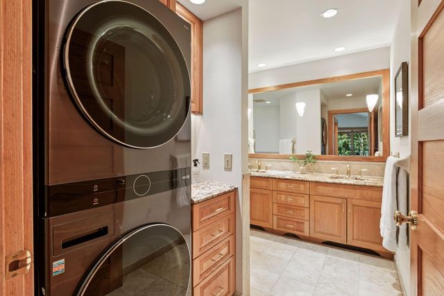 245 Ashley Road, Hopkins, MN 55343