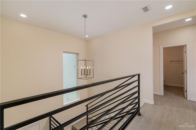 5406 N Crown Point, Pharr, TX 78577