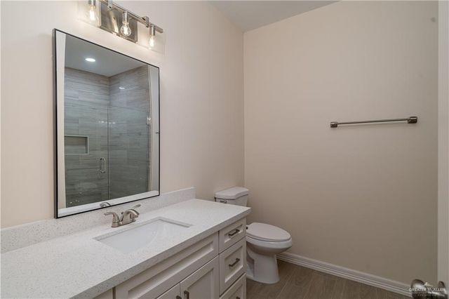 5406 N Crown Point, Pharr, TX 78577