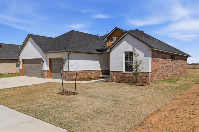 9308 Taggert Lane, Yukon, OK 73099