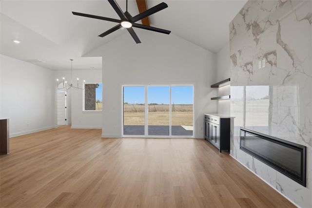 9308 Taggert Lane, Yukon, OK 73099