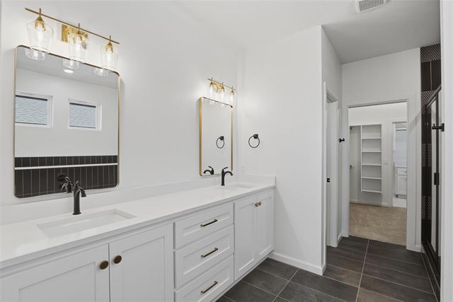 9308 Taggert Lane, Yukon, OK 73099