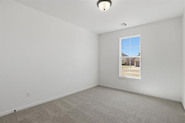 9308 Taggert Lane, Yukon, OK 73099