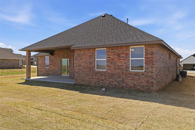 9308 Taggert Lane, Yukon, OK 73099