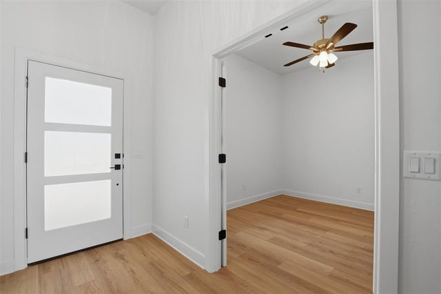 9308 Taggert Lane, Yukon, OK 73099