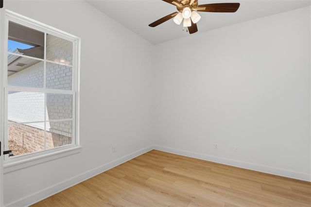 9308 Taggert Lane, Yukon, OK 73099