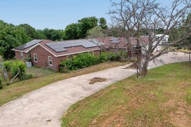 8772 Highview Drive, Crandall, TX 75114