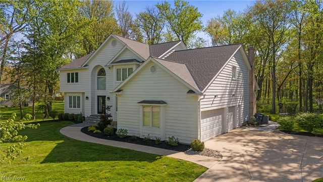5045 Crofton Avenue, Solon, OH 44139