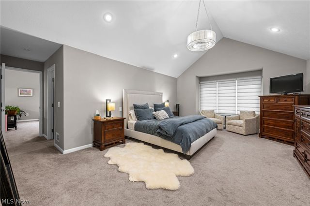 5045 Crofton Avenue, Solon, OH 44139