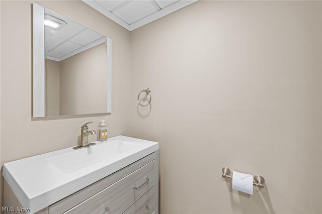 5045 Crofton Avenue, Solon, OH 44139