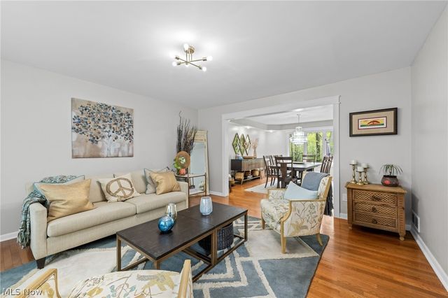 5045 Crofton Avenue, Solon, OH 44139