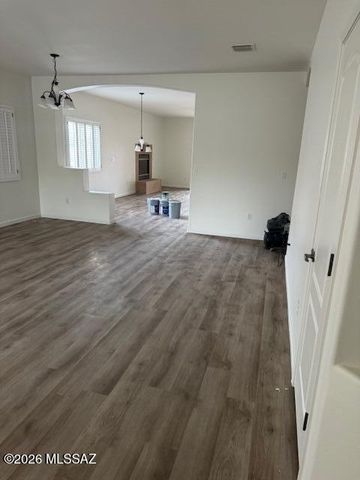 7692 W Innutian Court, Tucson, AZ 85743
