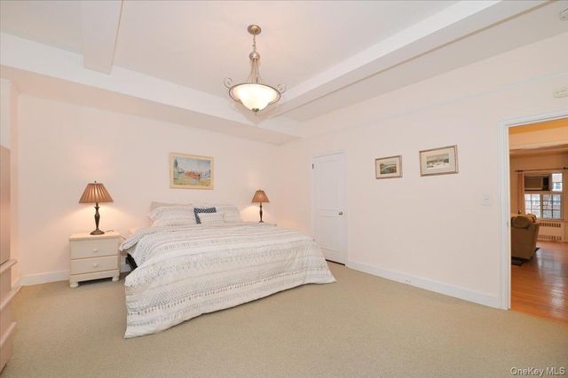 160 MIDDLE NECK RD 2-G, Great Neck, NY 11021