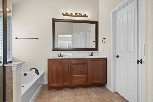 1200 Inglewood Drive, Mansfield, TX 76063