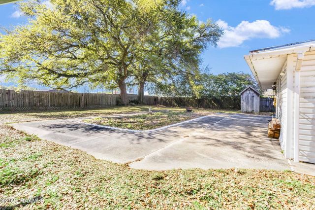 98 Birch Drive, Lafayette, LA 70506