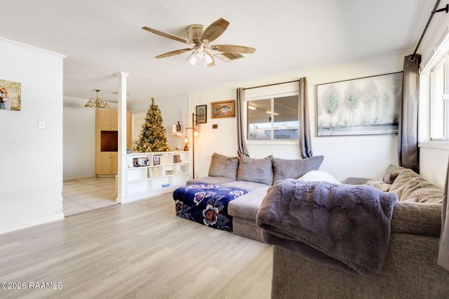 98 Birch Drive, Lafayette, LA 70506