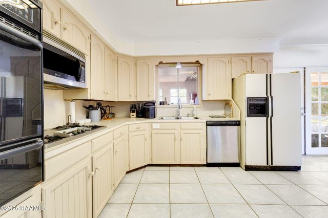 98 Birch Drive, Lafayette, LA 70506