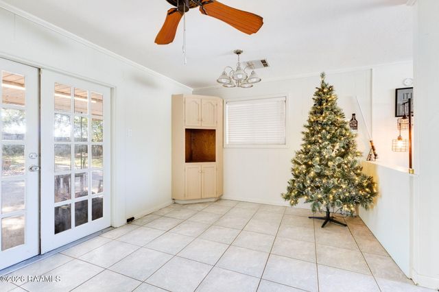 98 Birch Drive, Lafayette, LA 70506