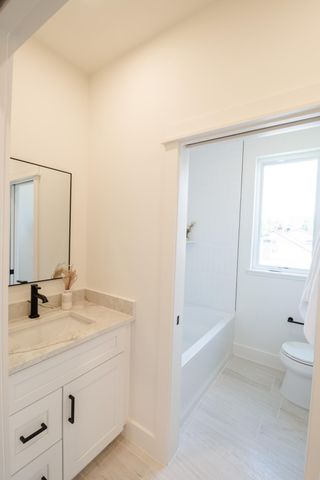 2324 Dallas Avenue, Royal Oak, MI 48067