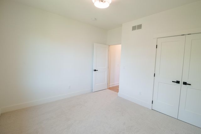 2324 Dallas Avenue, Royal Oak, MI 48067
