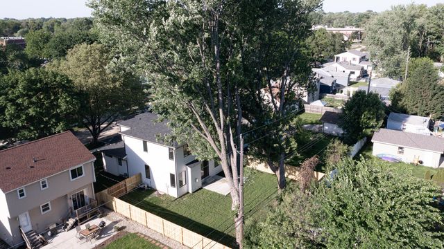 2324 Dallas Avenue, Royal Oak, MI 48067