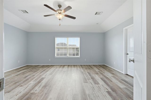 3303 Crestford Cliff Lane, Houston, TX 77047
