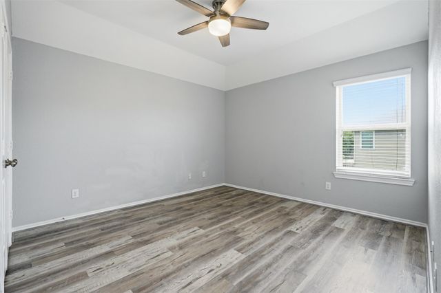 3303 Crestford Cliff Lane, Houston, TX 77047