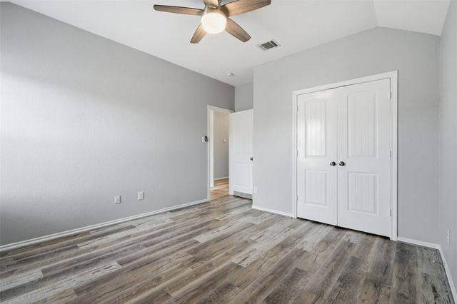 3303 Crestford Cliff Lane, Houston, TX 77047