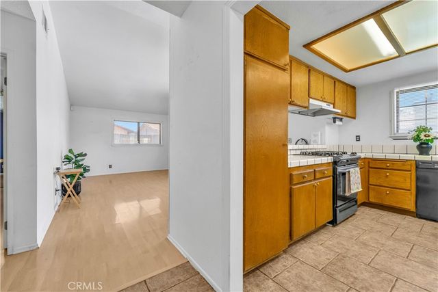 43732 La Paz, Lancaster, CA 93535