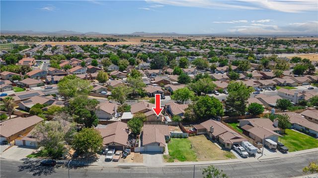 43732 La Paz, Lancaster, CA 93535