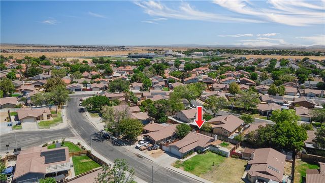 43732 La Paz, Lancaster, CA 93535