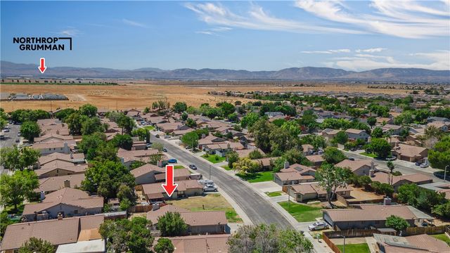 43732 La Paz, Lancaster, CA 93535