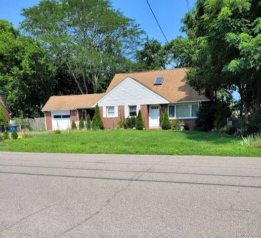 21 Parsnip Pond Road, Lake Grove, NY 11755