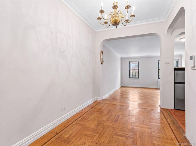 4445 Post Road 3H, Bronx, NY 10471