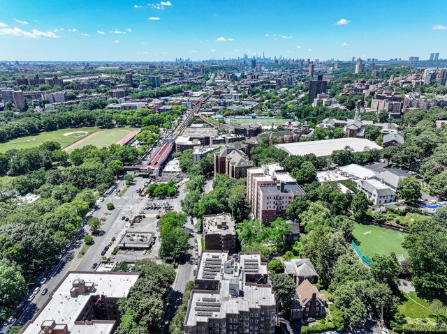 4445 Post Road 3H, Bronx, NY 10471