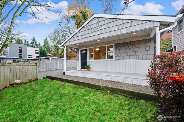 7552 21st Avenue SW, Seattle, WA 98106