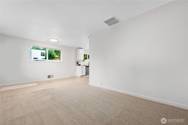 7552 21st Avenue SW, Seattle, WA 98106