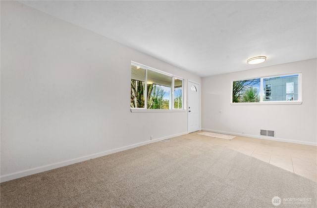 7552 21st Avenue SW, Seattle, WA 98106