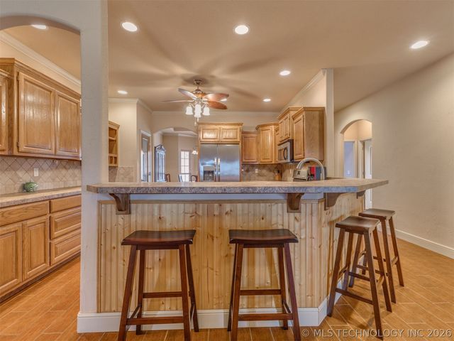 1104 N Scott Avenue, Haskell, OK 74436